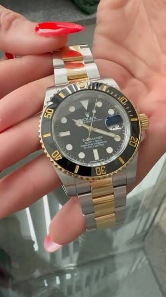 Customer photo review of Rolex Daytona Rainbow GOLD