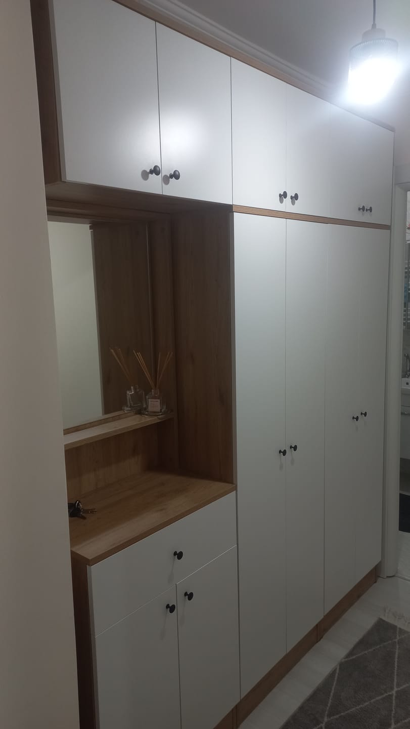 Customer photo review of Rani EA142 Portmanto Çekmeceli Aynalı Askılı Ayakkabılık Vestiyer Sepet Ceviz - Beyaz