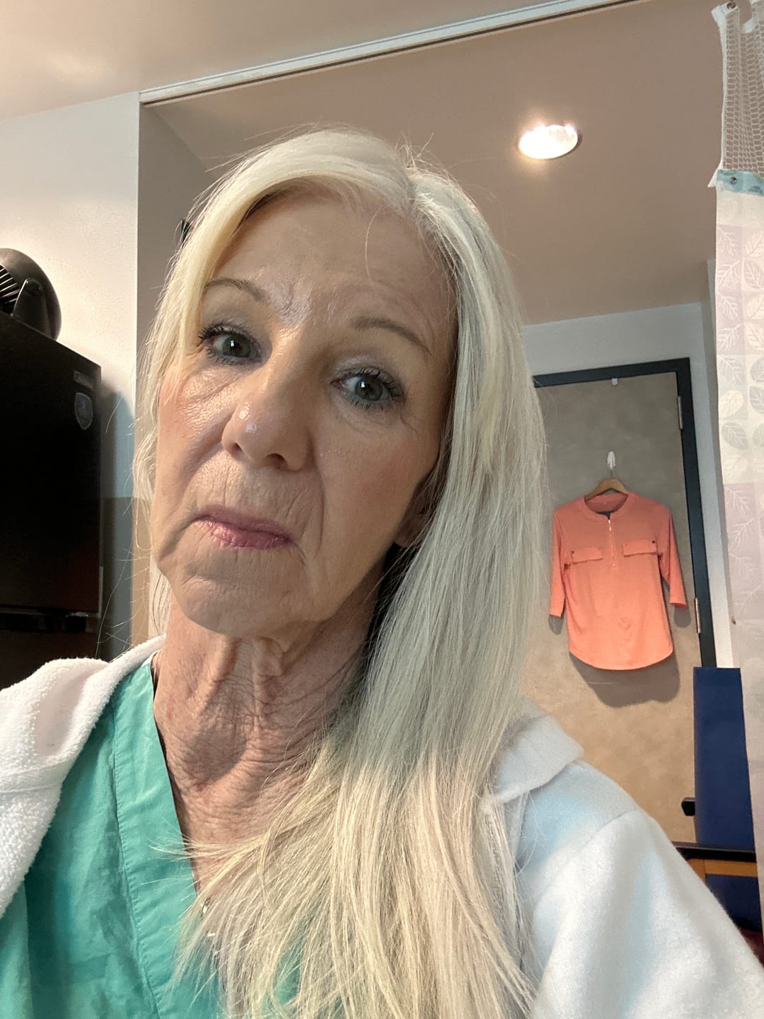 Customer photo review of Hope Full Volume Hair Topper