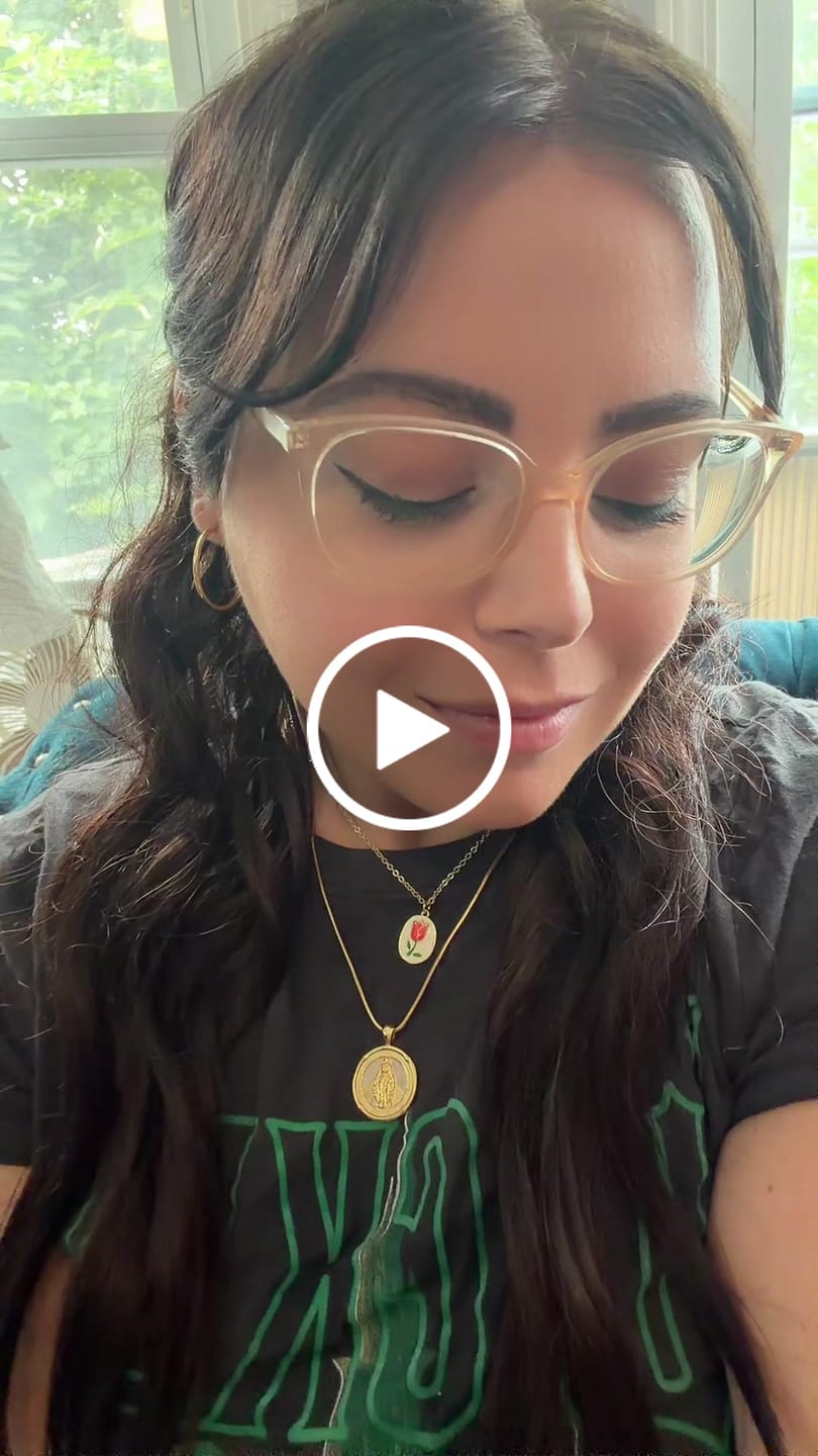Customer video review of Miraculous Medal Pendant Necklace