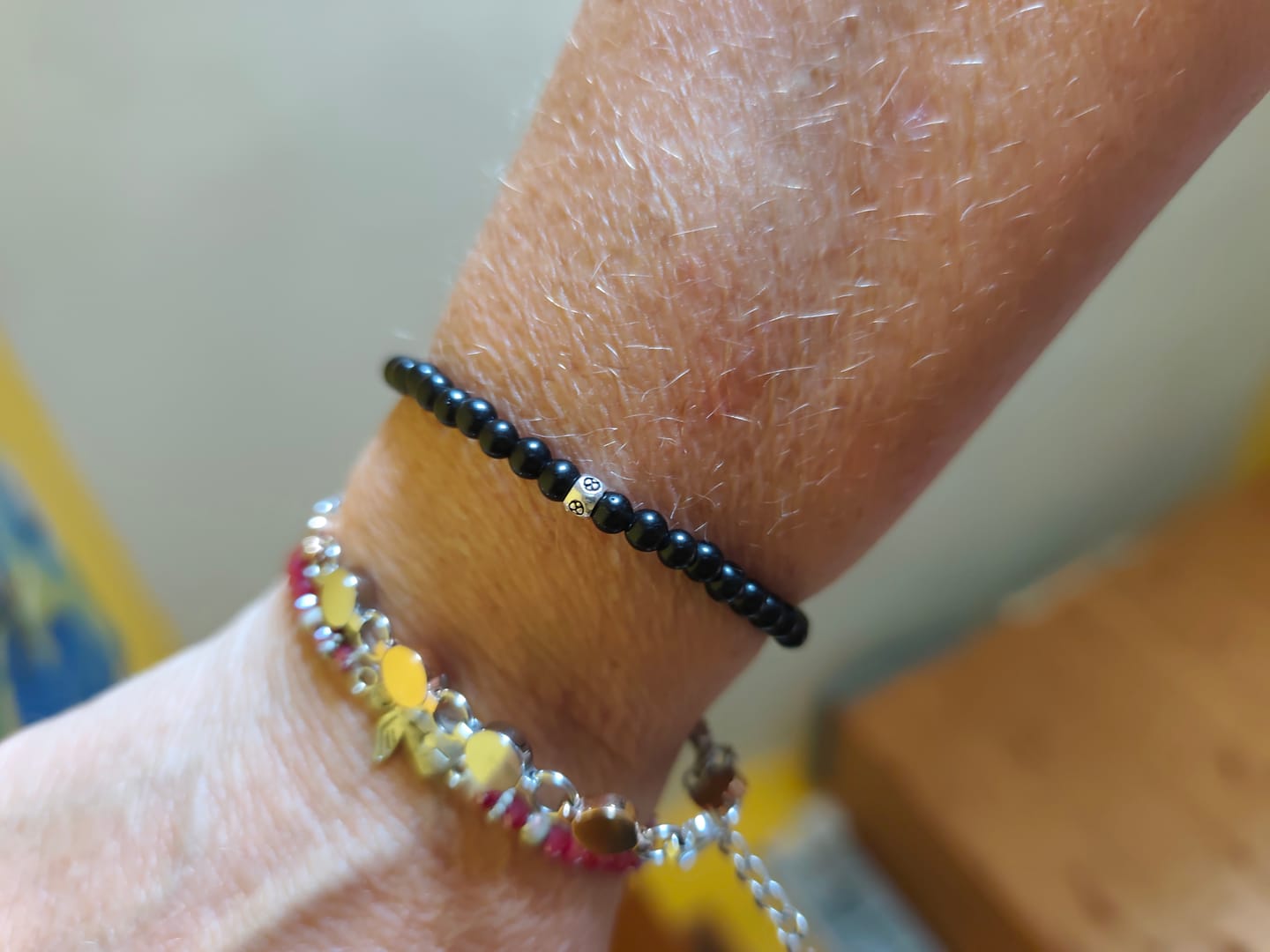 Customer photo review of Obsidian Armband - Perlen