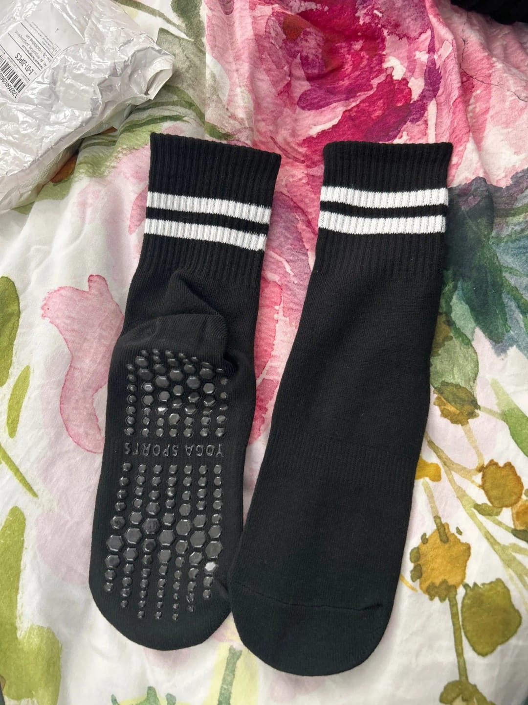 Customer photo review of Pack 6 Pares Calcetines Yoga Pilates Antideslizante Fitness