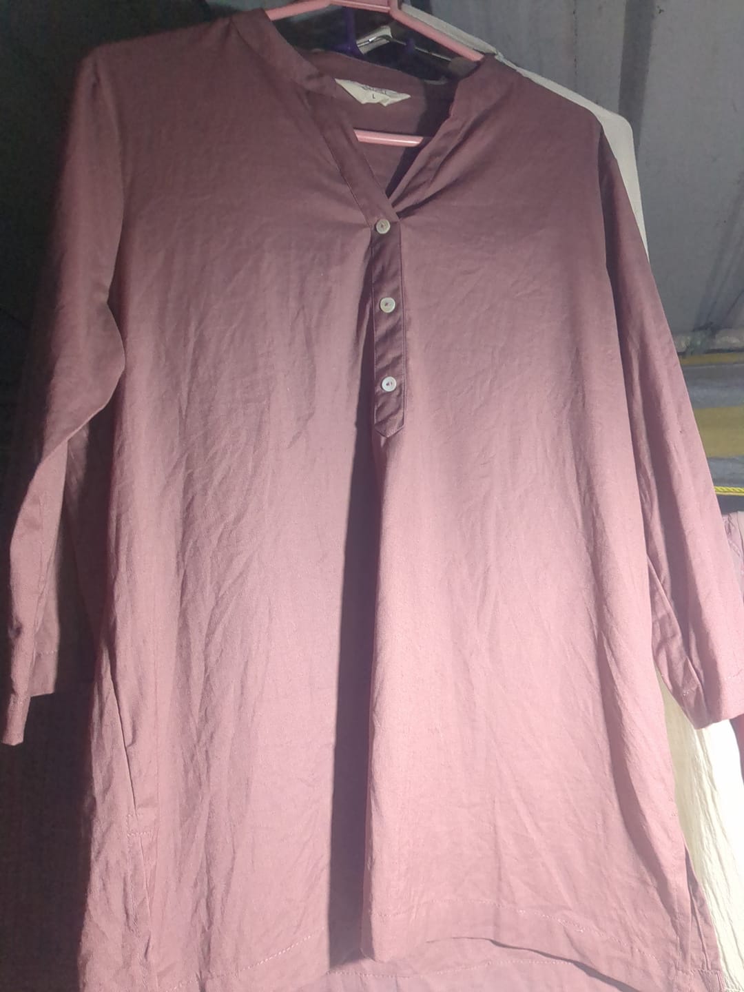 Customer photo review of Women Rose Taupe Airy Linen Short Kurta