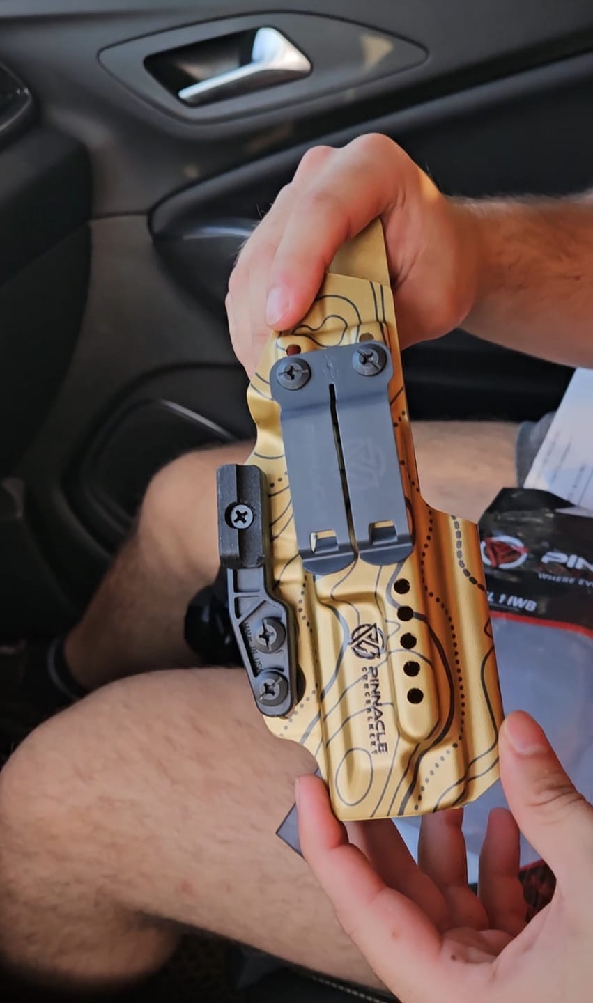 Customer photo review of Laugo Alien / Alien Creator - Model 1 IWB Holster - Non Light Bearing
