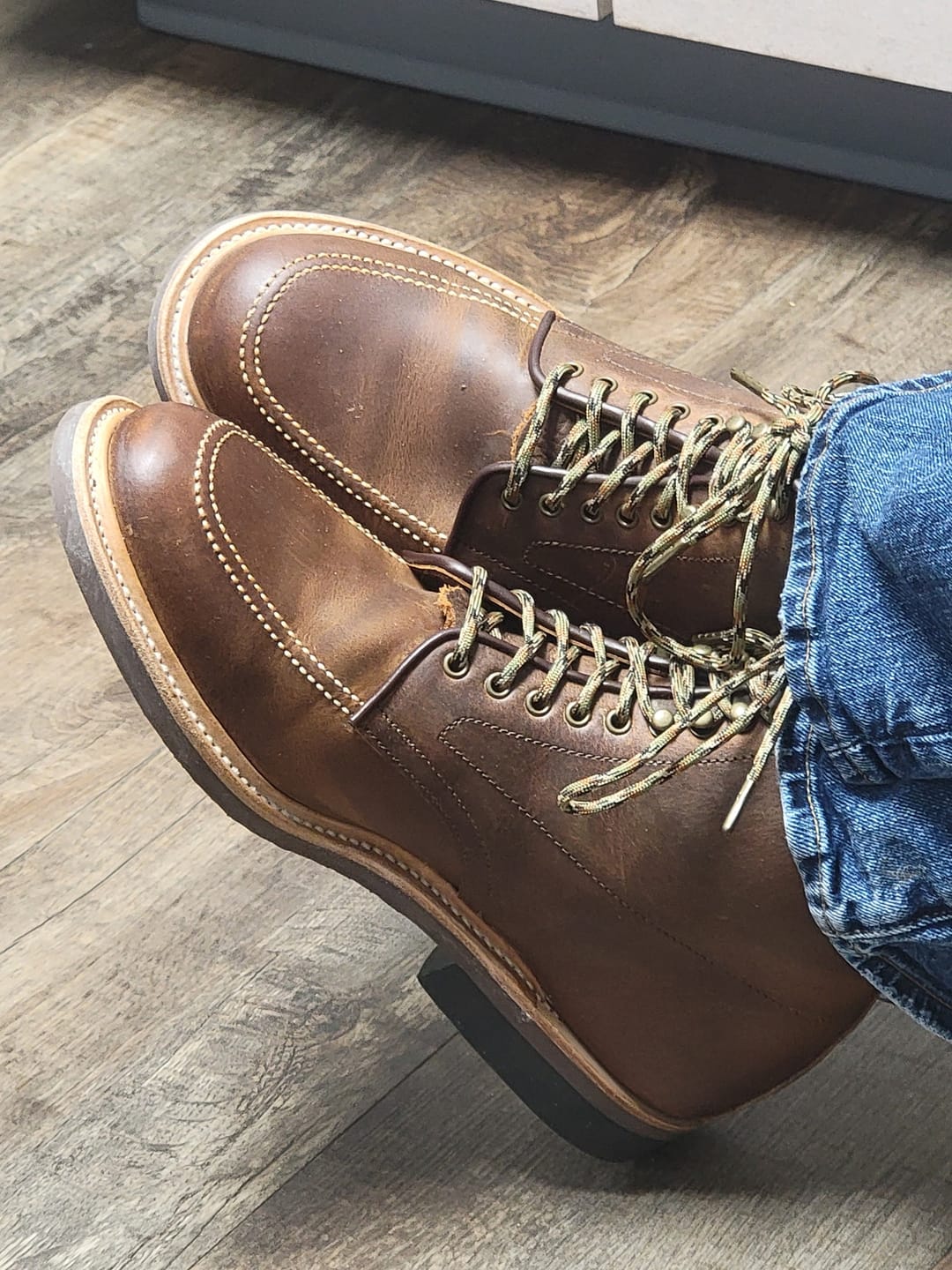 Customer photo review of Indiana Moctoe Boot  - luosjiet®boots - Red Brown Crazy Horse Cowhide