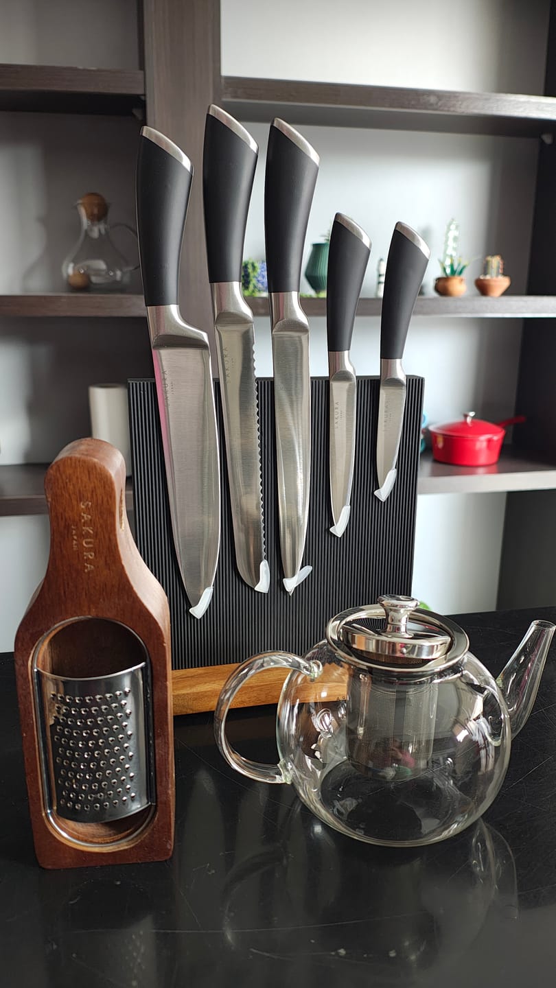 Customer photo review of Taco De Cuchillos Magnético Sakura Edge Collection - 6 Piezas