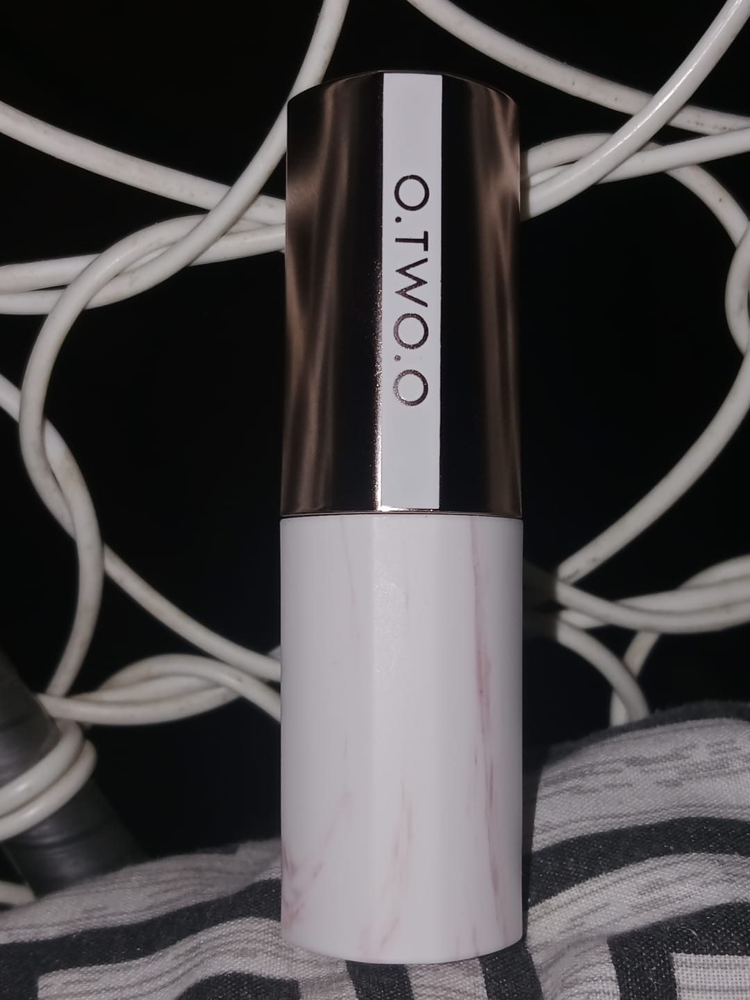 Customer photo review of O.TWO.O ICE-FILM MIRRO LIPSTICK