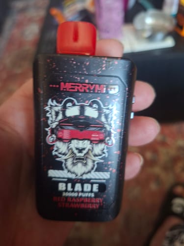 Customer photo review of Merry-Mi - Blade 30K - Puff Jetable / Vape Disposable - 5% nicotine