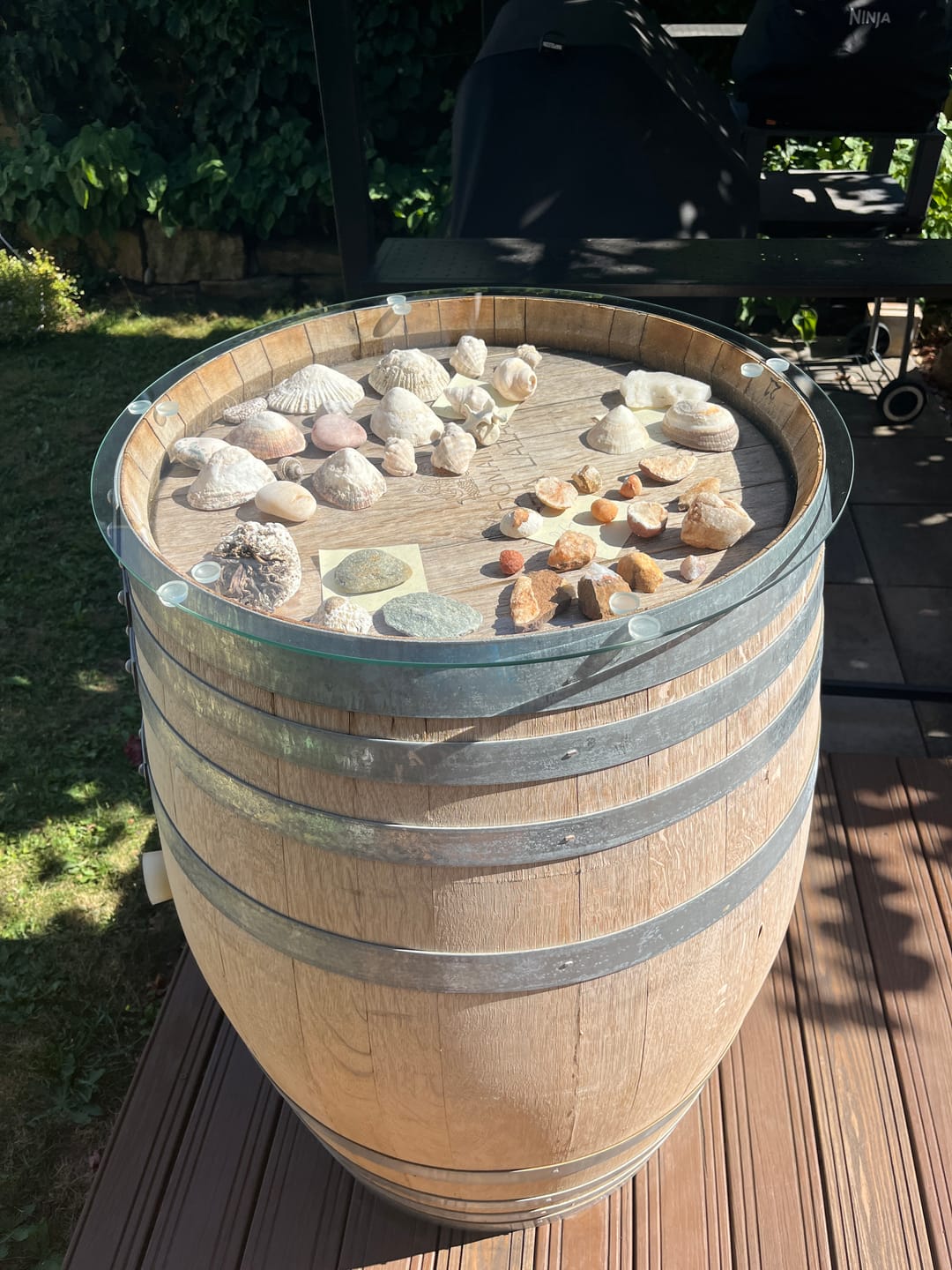 Customer photo review of Glasplatte Tisch Sicherheitsglas für Esstisch, Gartentisch, Weinfass - Rund
