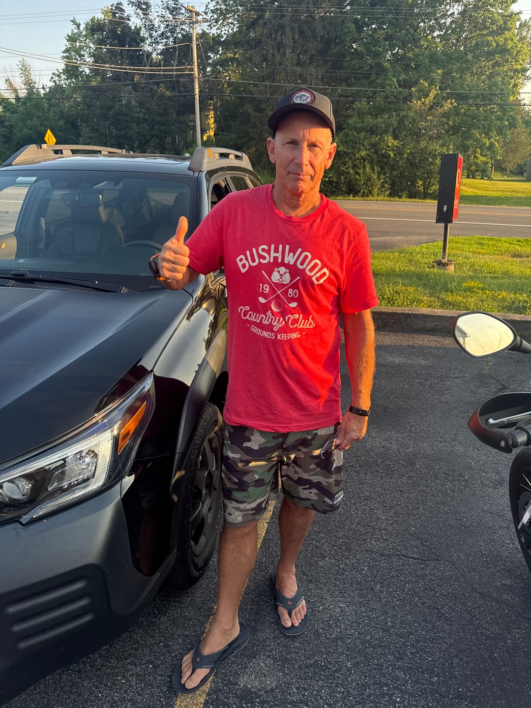 Customer photo review of Bushwood Country Club Men's/Unisex Super Soft Tee