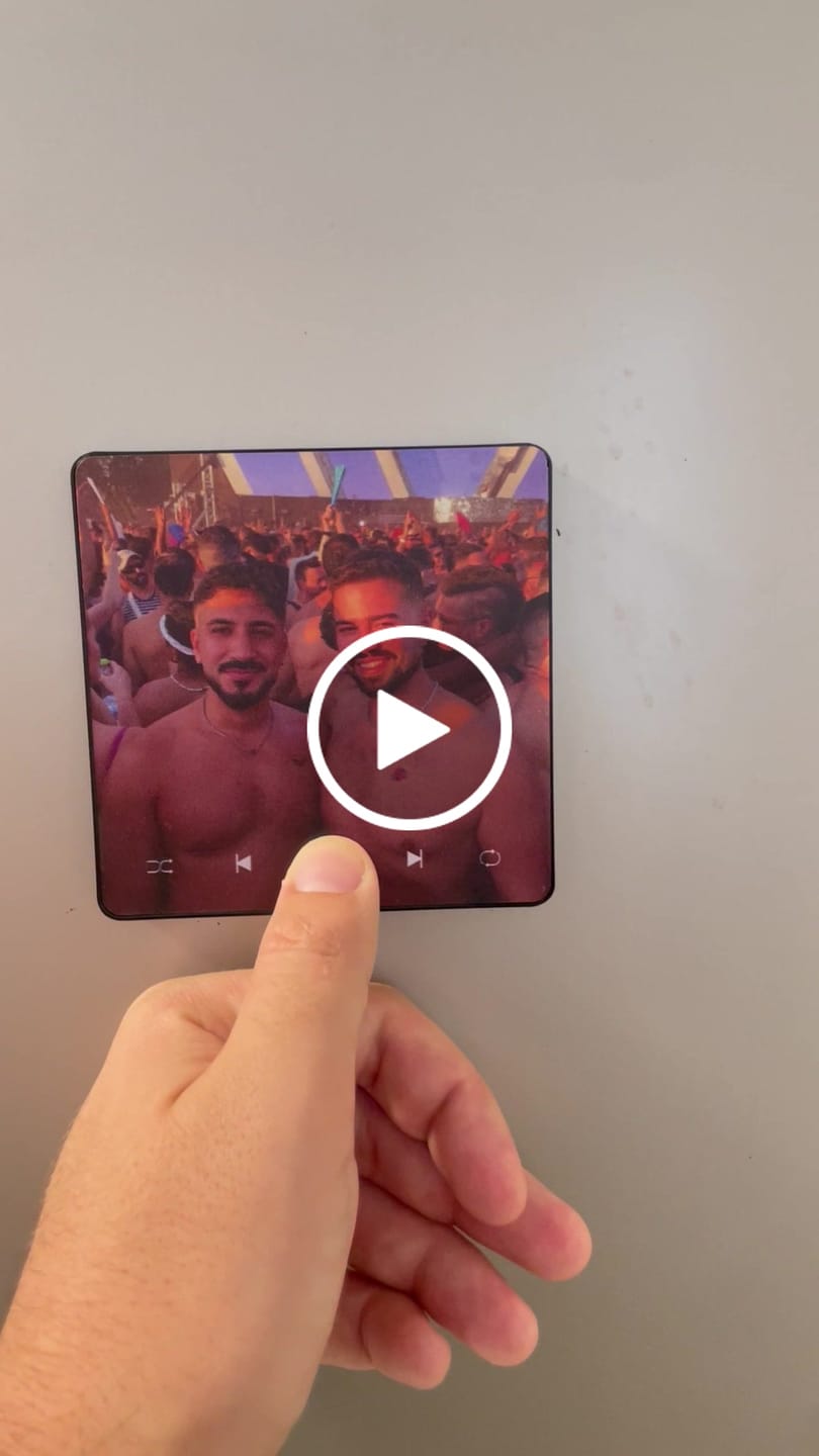 Customer video review of מגנט מוזיקה אישי - עיצוב קלאסי