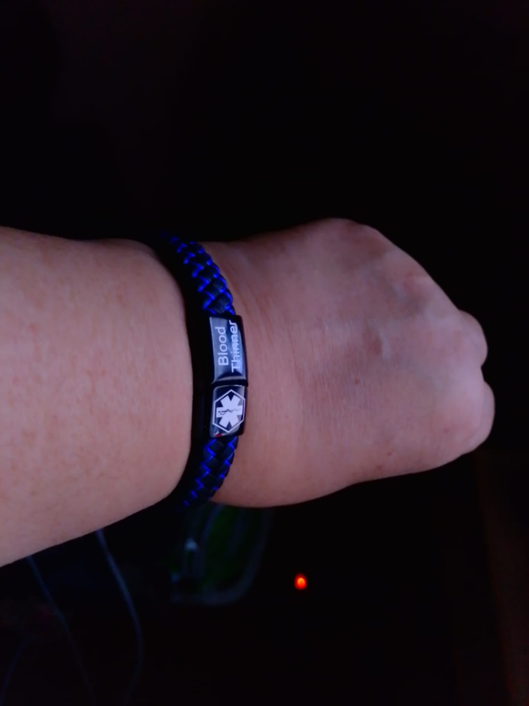 Customer photo review of Medizinisches Notfallarmband