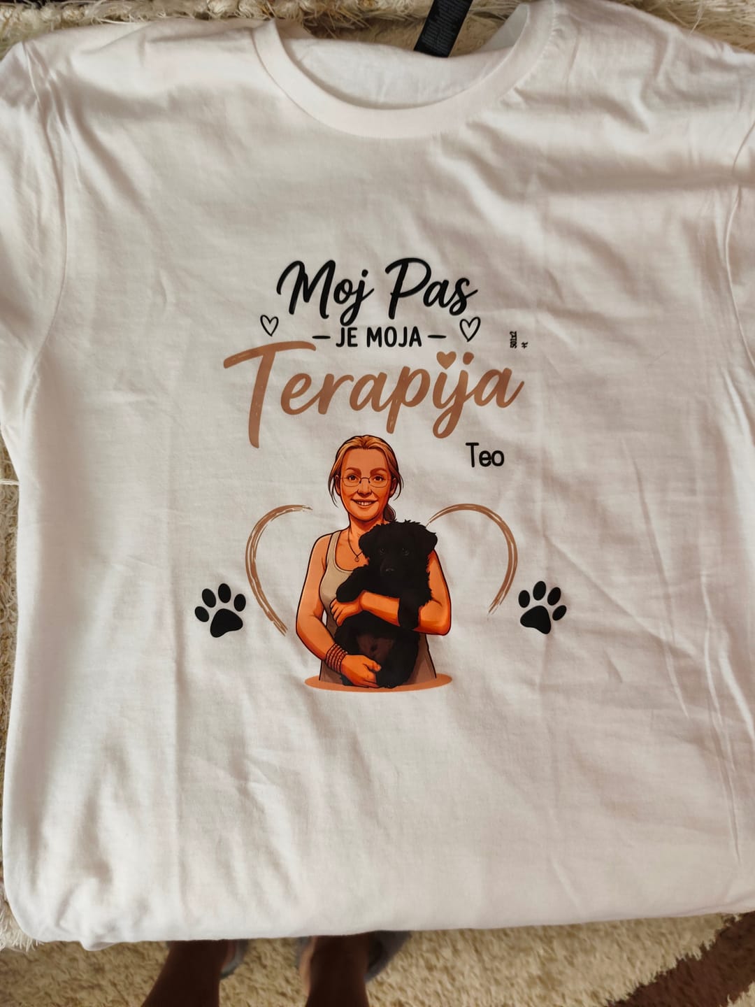 Customer photo review of Moj Pas je moja Terapija - Slika vašeg Ljubimca - Majica