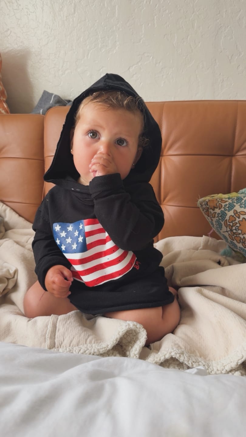 Customer photo review of Organic Benji Flag Hoodie Black
