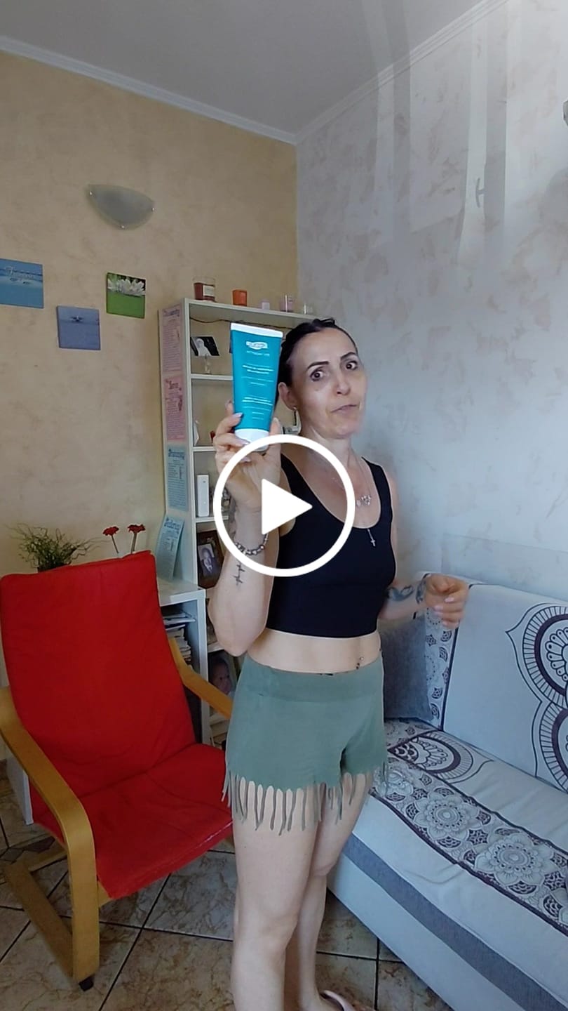 Customer video review of Crema cellulite effetto fresco