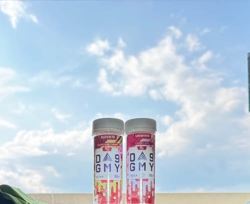 Customer photo review of DELTA 9 GUMMIES - 30CT White Straw Nana 810mg (15mg ea.) – SATIVA