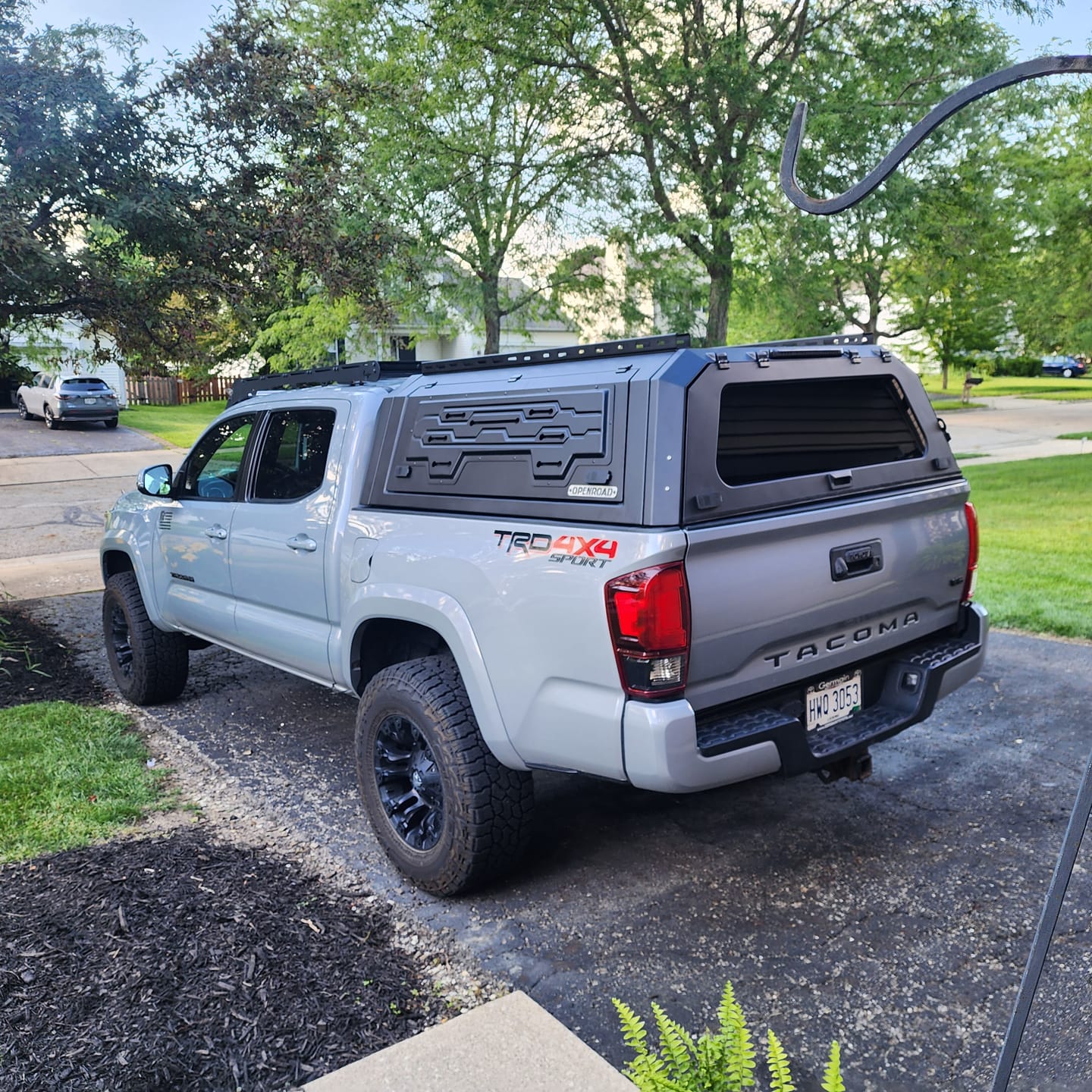 Customer photo review of OPENROAD Aluminum Truck Cap for Toyota Tacoma (2016-2023) – 5ft Bed