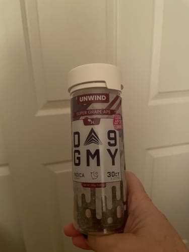 Customer photo review of DELTA 9 GUMMIES - 30CT White Straw Nana 810mg (15mg ea.) – SATIVA