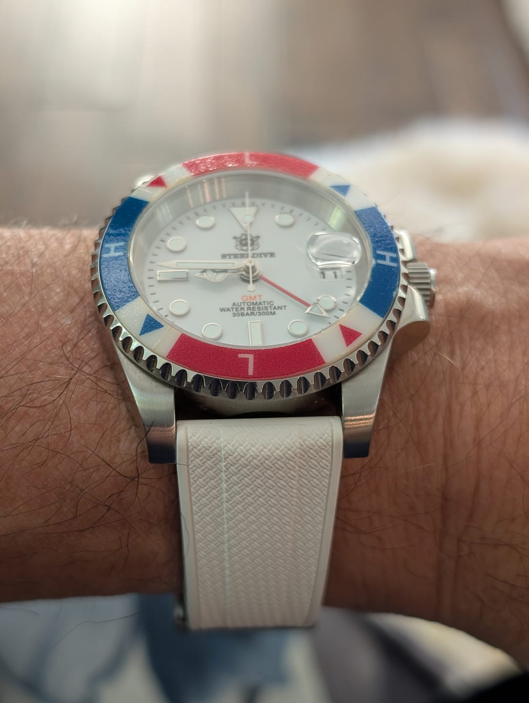 Customer photo review of Shark Skin Rubber - White
