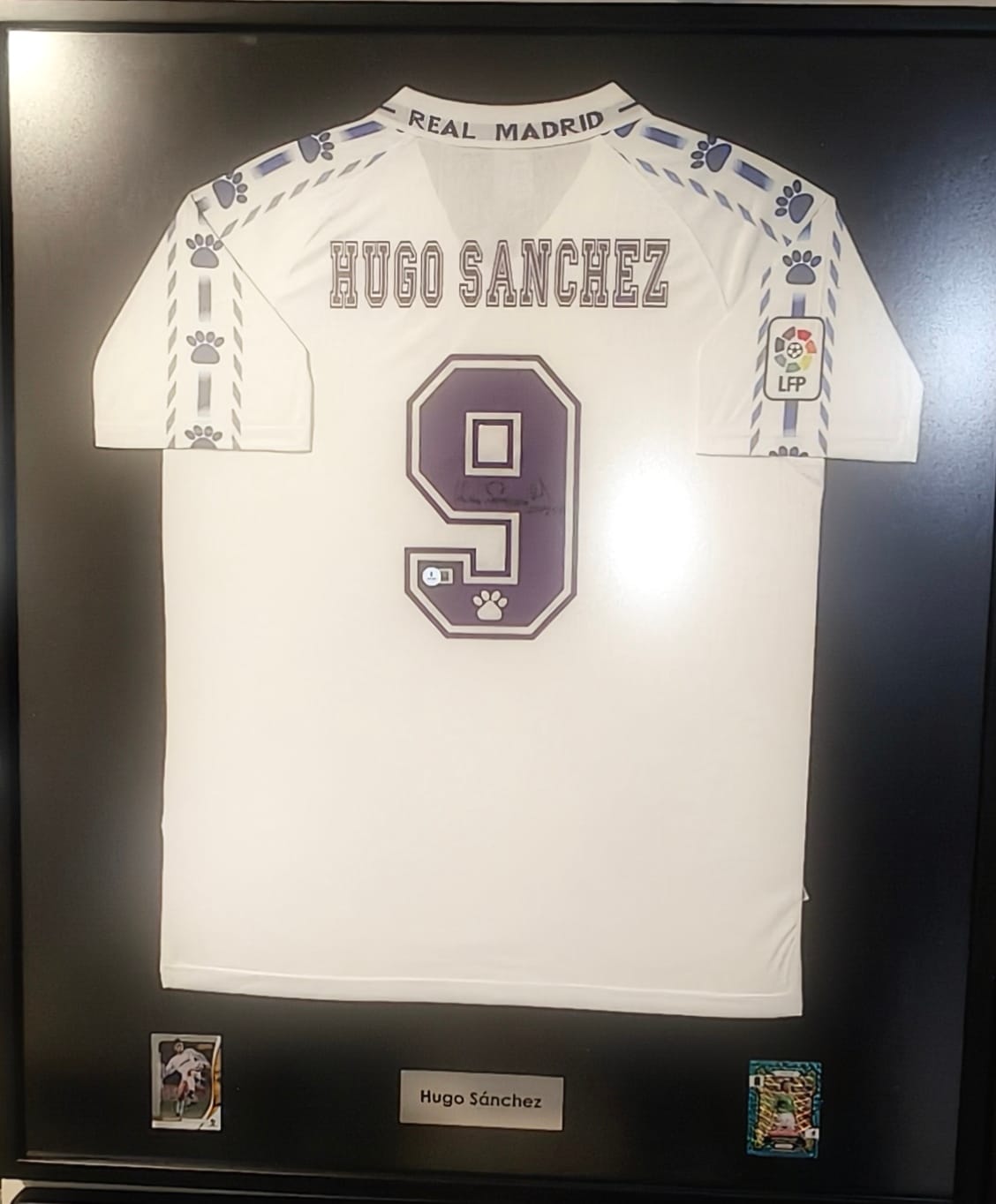 Customer photo review of Hugo Sánchez - Jersey Firmado Real Madrid