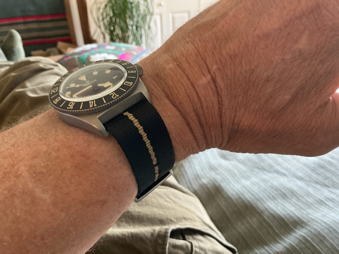 Customer photo review of AlphaShark - Black & Tan