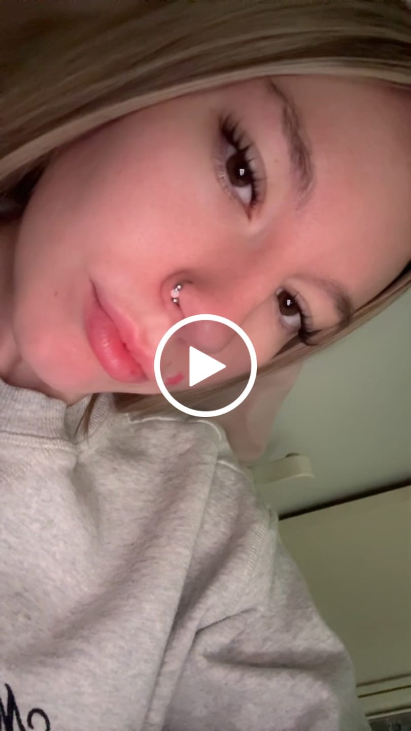 Customer video review of Manga