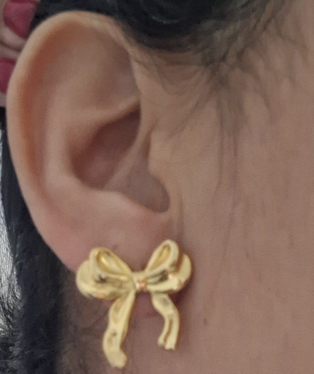 Customer photo review of Aretes Ribbon Classy