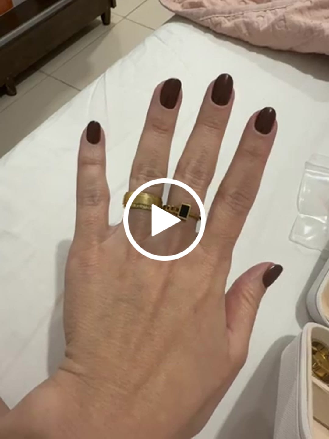 Customer video review of Anel Fusion Banhado em Ouro 18k