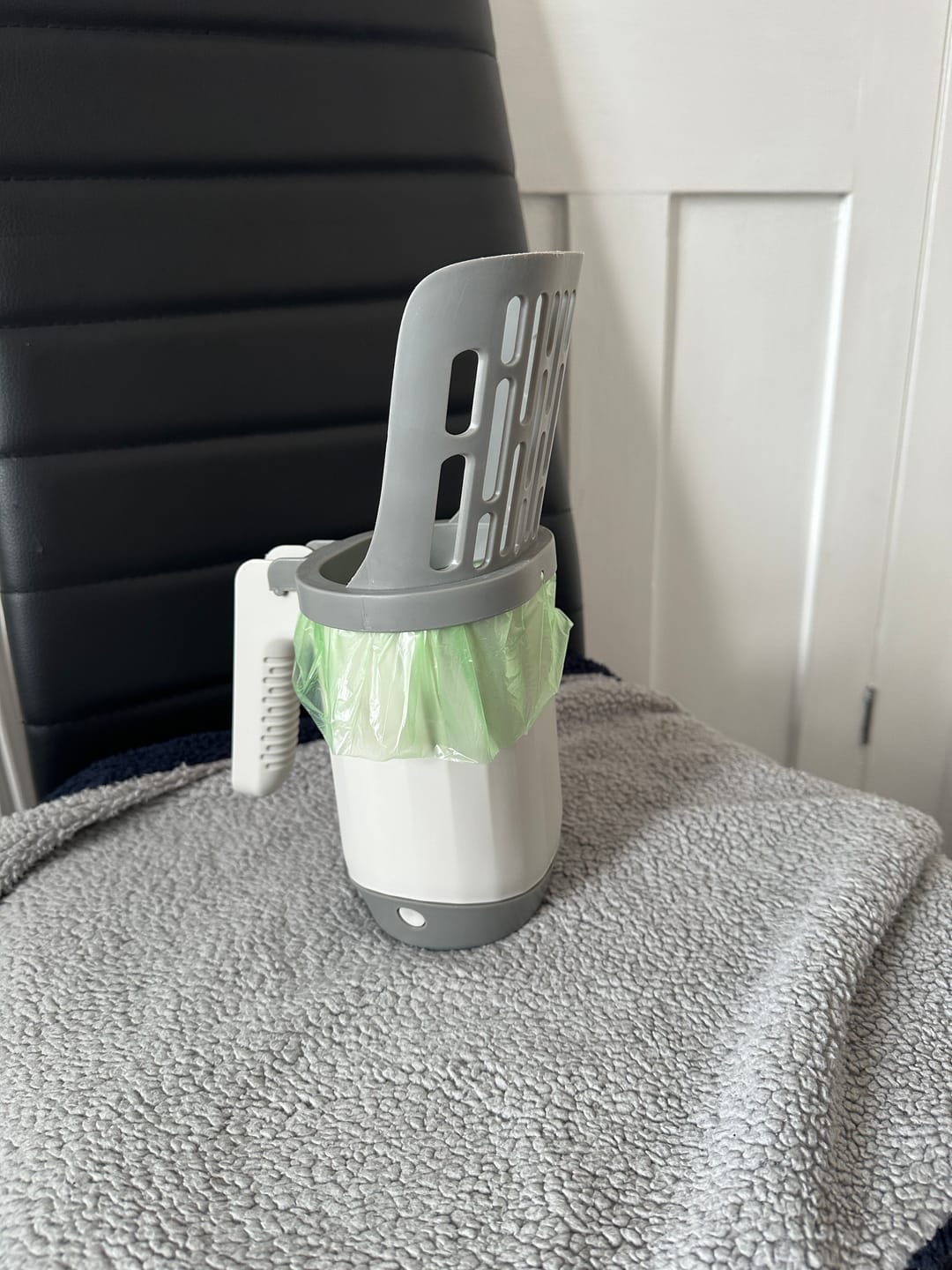 Customer photo review of PurrScoop™ | The Mess-Free Cat Litter Scoop
