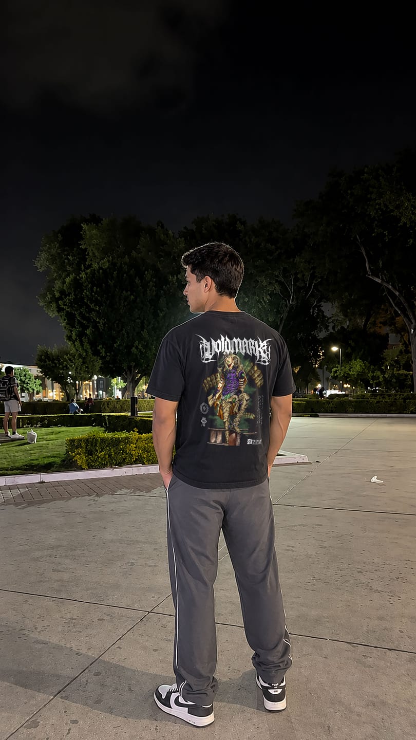 Customer photo review of 'JoJo: Gyro' Oversized T-shirt