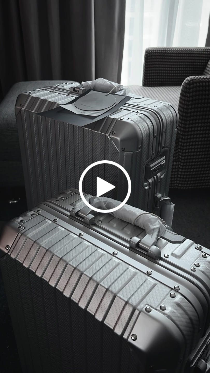 Customer video review of TREVA Aluminum Suitcase Silver