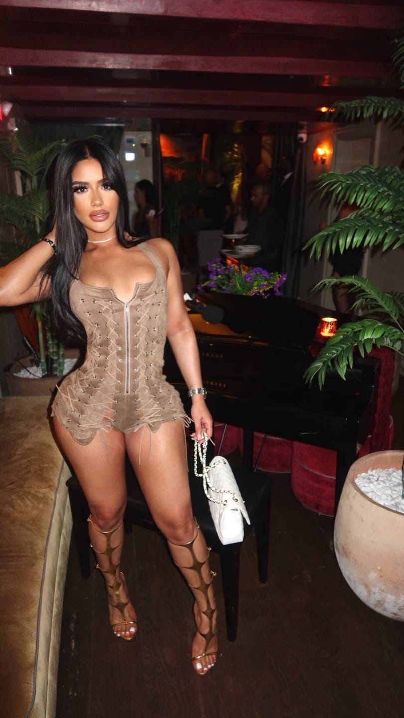 Customer photo review of Vice Body (Tan Suede)
