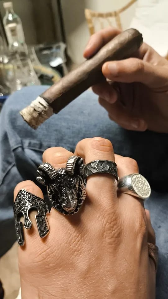 Customer photo review of Bague Spartiate Homme GARDIEN ANTIQUE