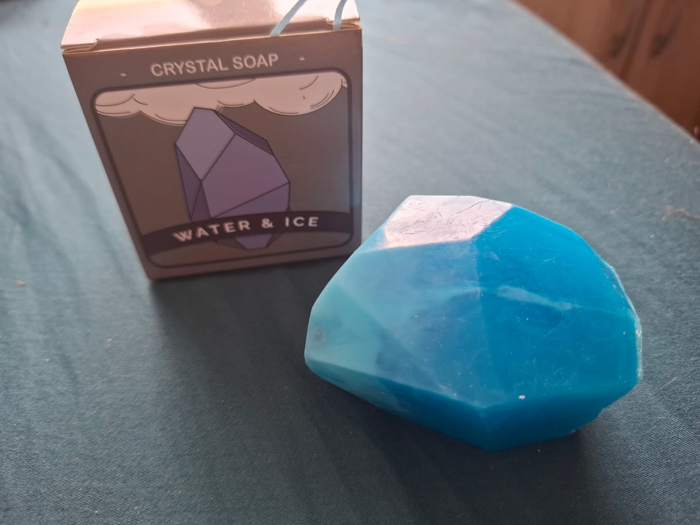 Customer photo review of Element-Kristallseife mit Überraschungsstein