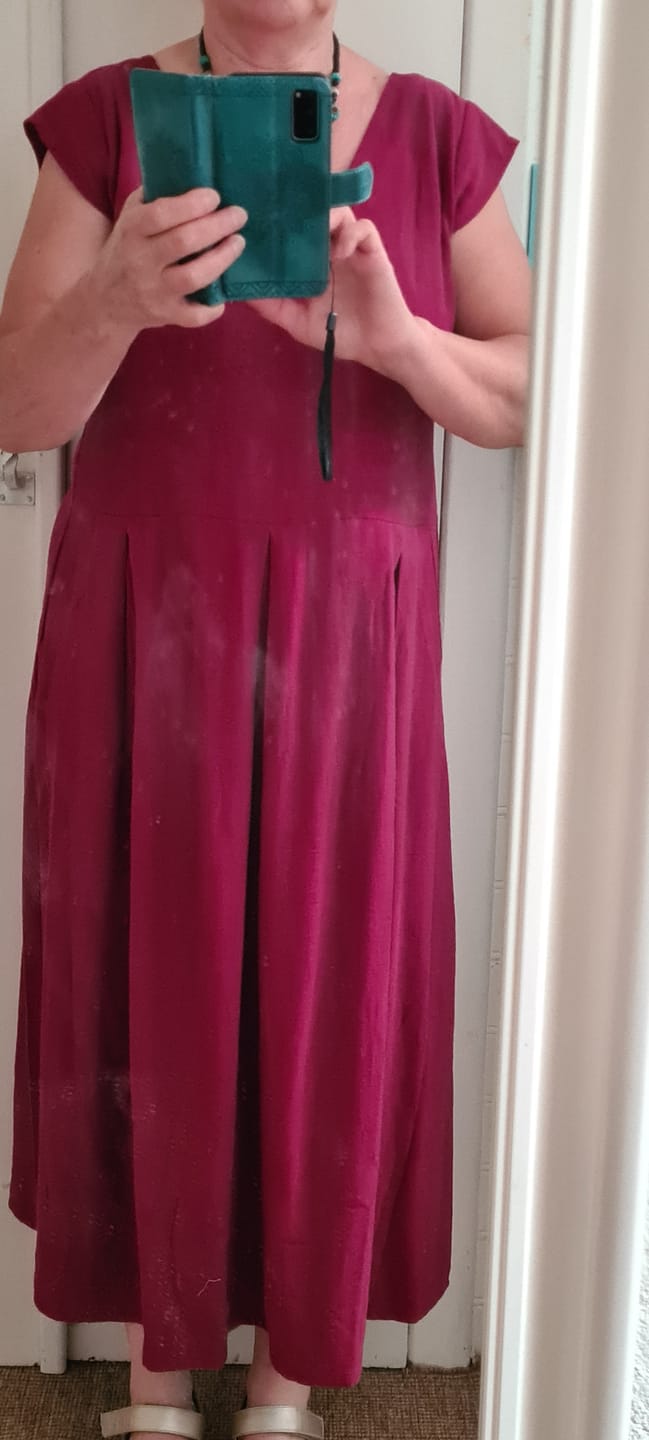 Customer photo review of Robe Louison - viscose/lin cerise noire