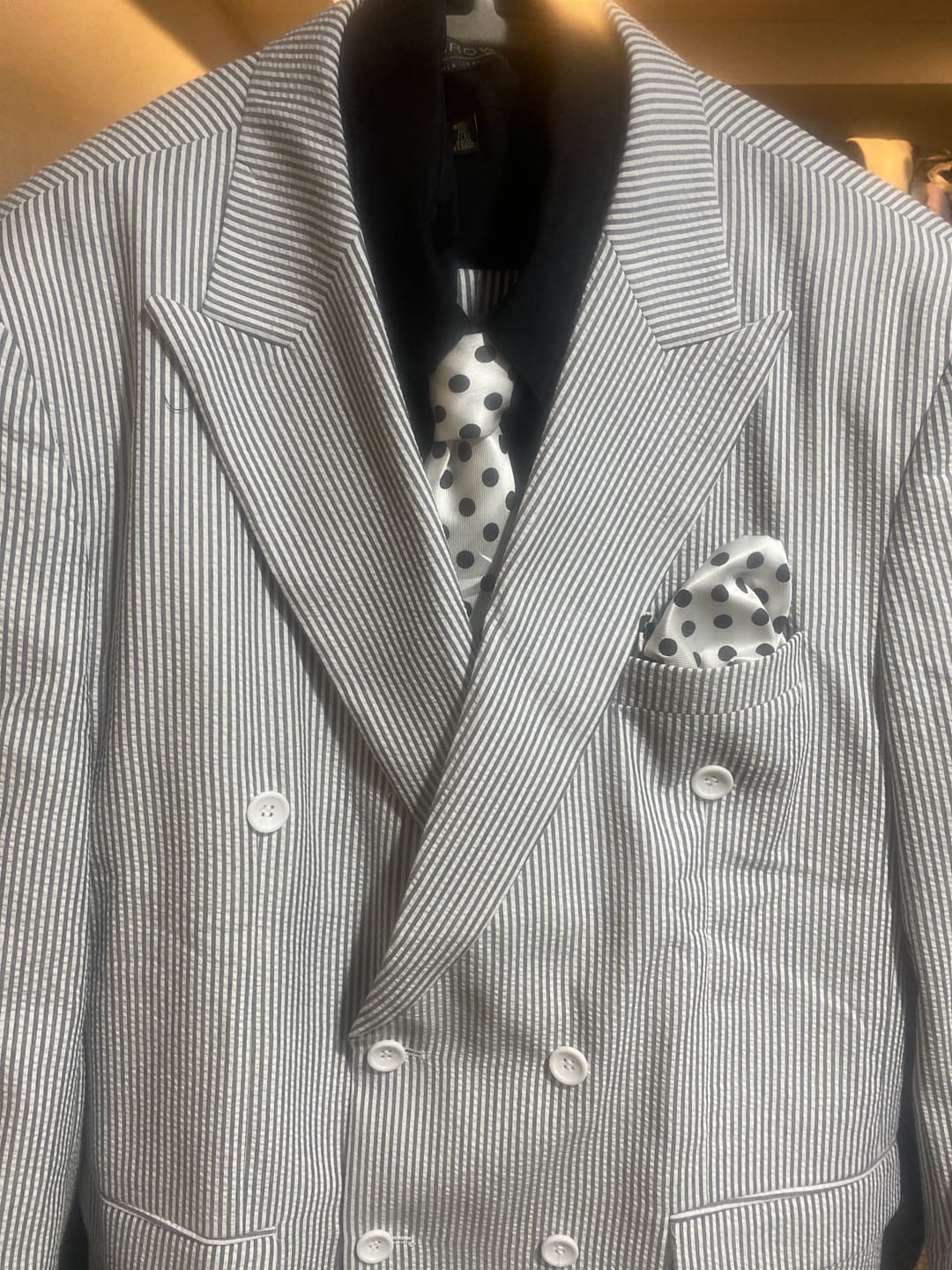 Customer photo review of Ties2you Mens White Tie Set Silk Polka Dot Woven Necktie Pocket Square Cufflinks Set