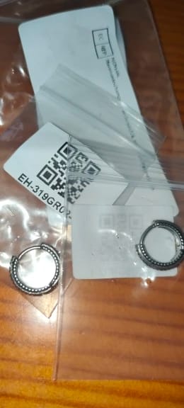 Customer photo review of Boucle d'Oreille Homme HIPSTER (Paire)