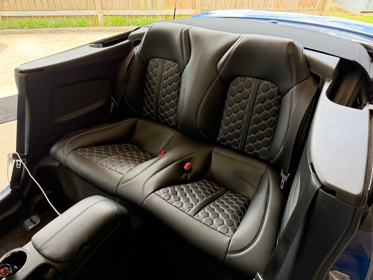 Customer photo review of 2015-23 Ford Mustang S550 Convertible Custom Seat Covers
