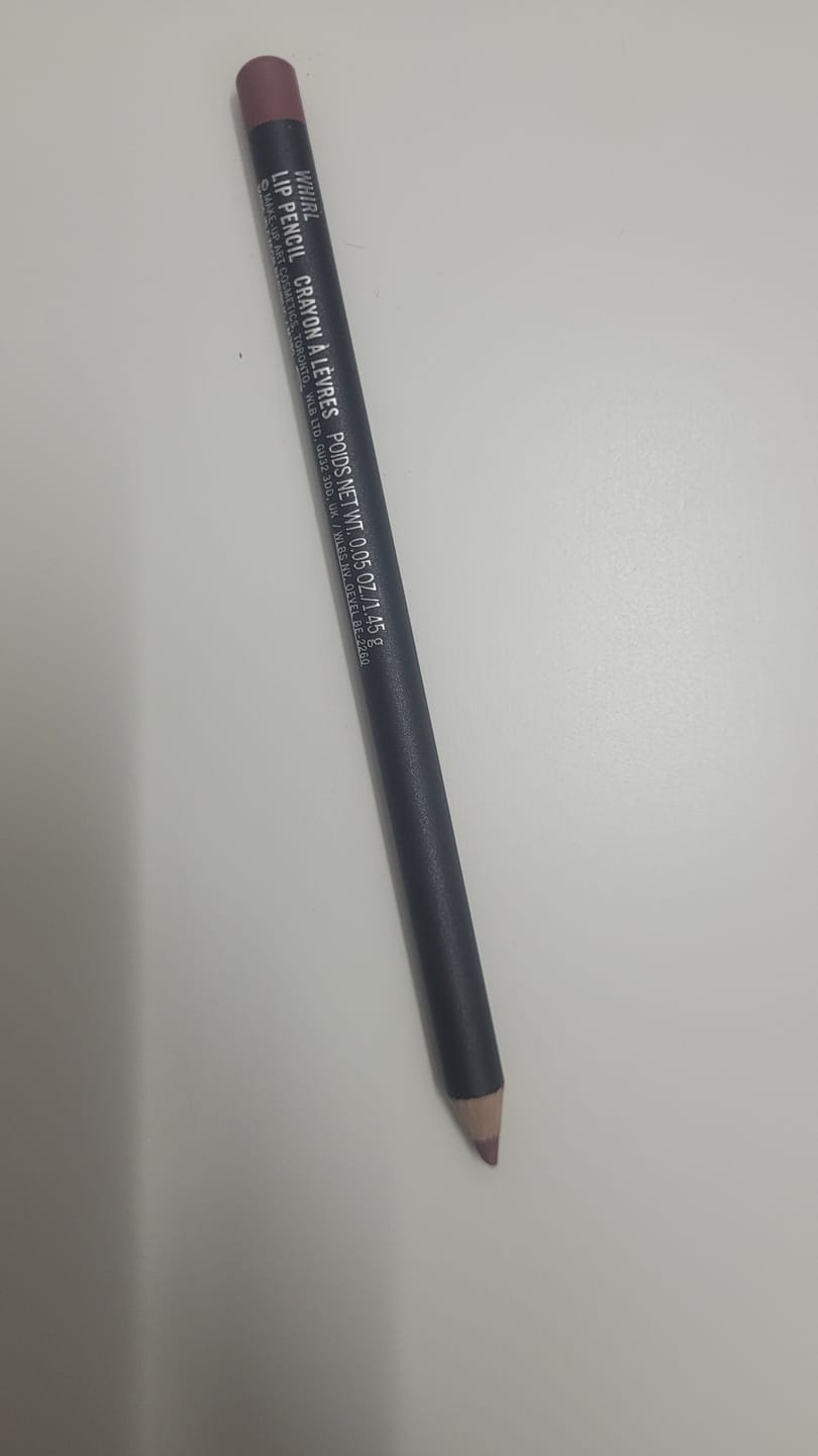 Customer photo review of Lip Pencil מאק עיפרון שפתיים