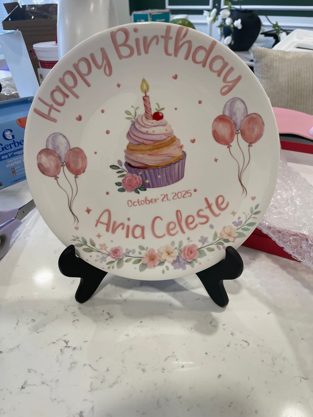 Customer photo review of Cupcake with Balloons and Floral Personalized Birthday Plate D319DJS0