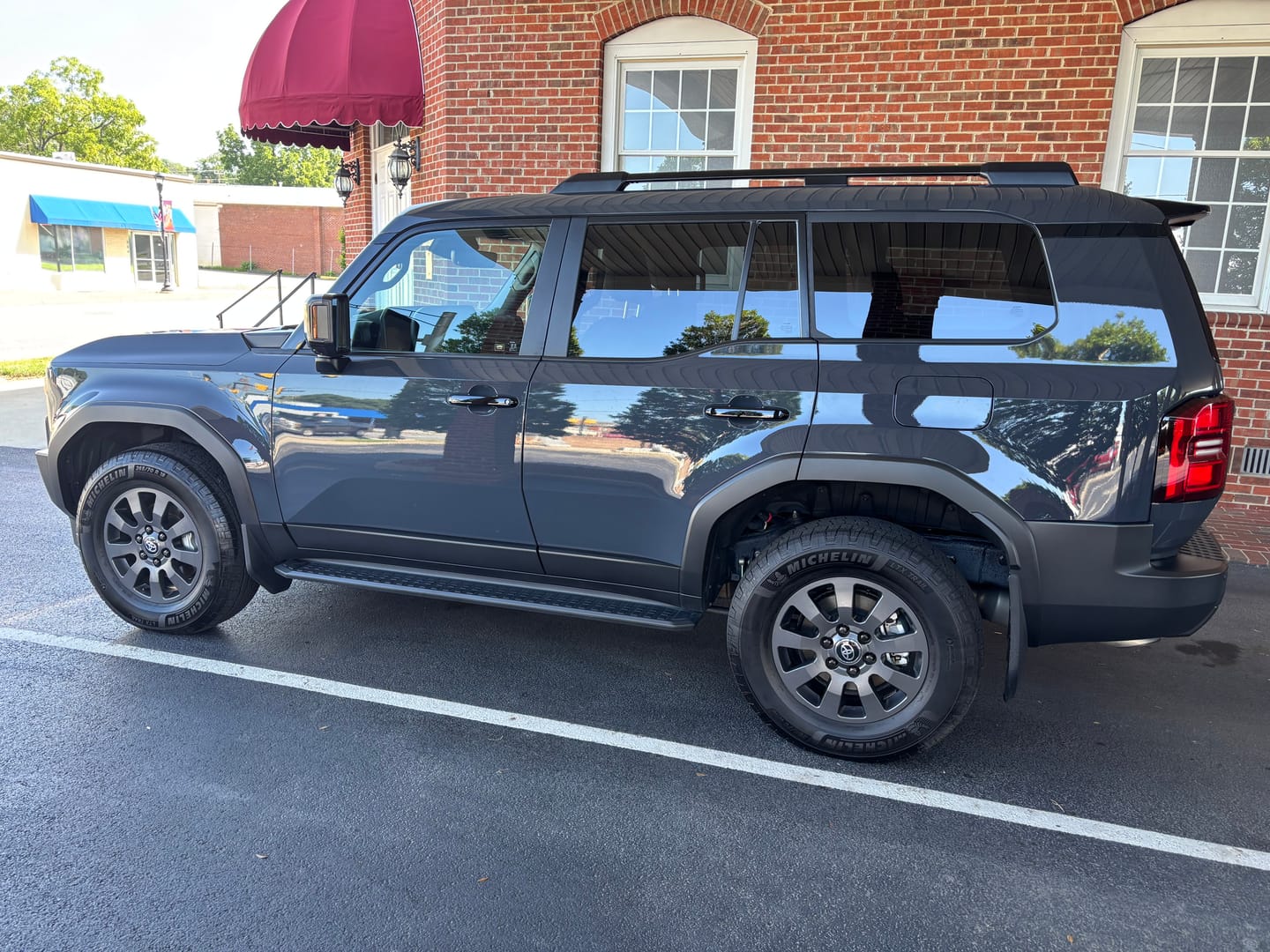Customer photo review of Graphene Tire Dressing