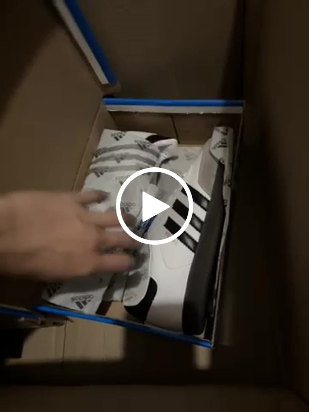 Customer video review of Paq 6 Pares Tenis Smb Blanco Negro Gris 25/28.5