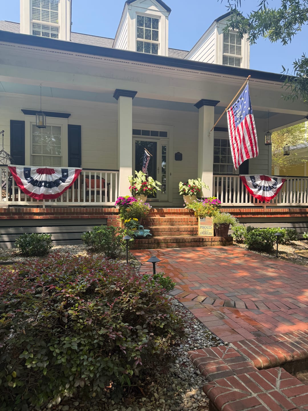 Customer photo review of 3' x 5' Bennington Flag Set