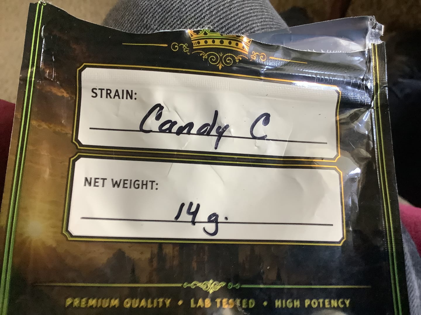 Customer photo review of Candy Cartel Light Assist THCA