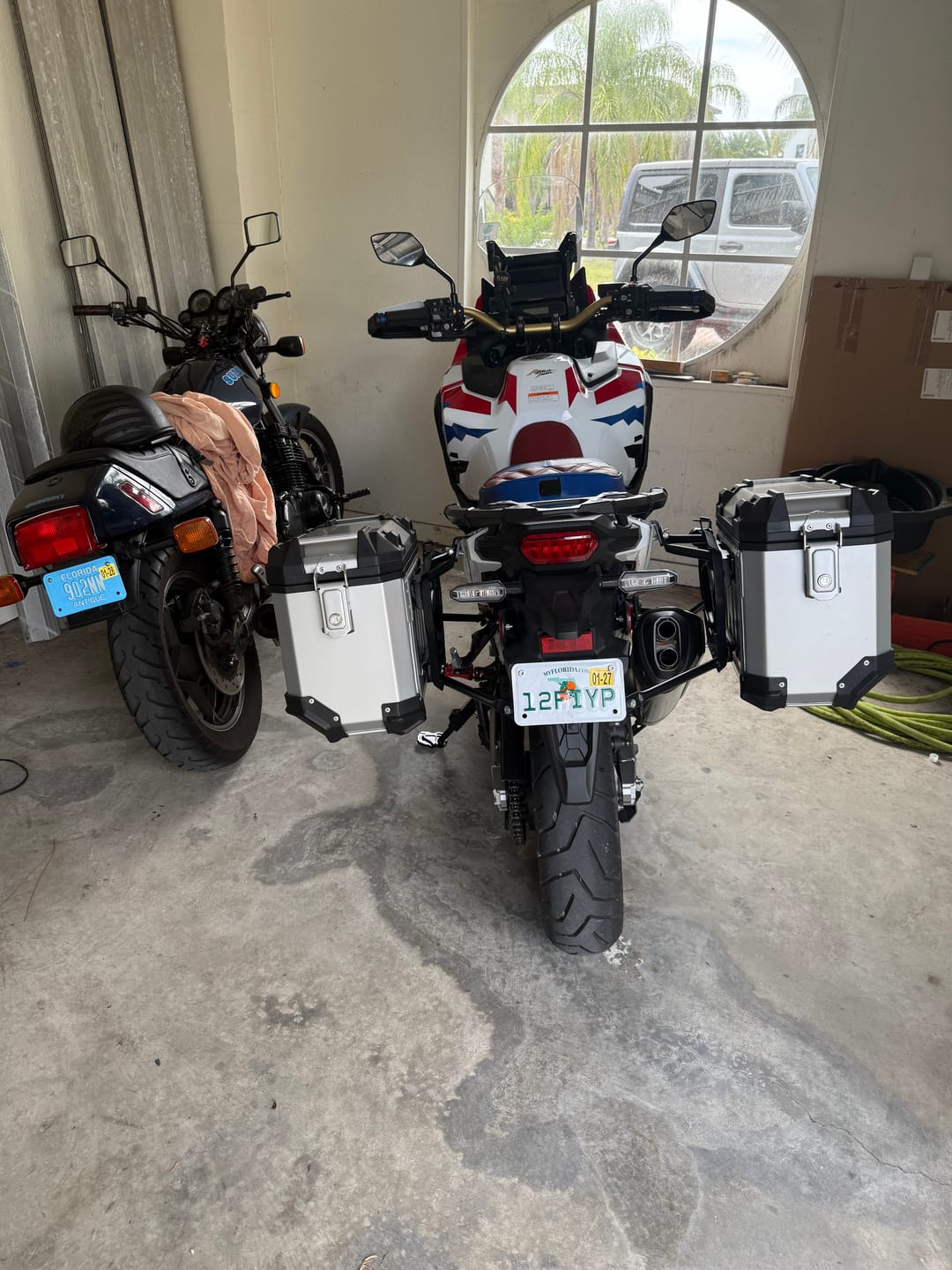 Customer photo review of 45L - Apex XL Honda CRF1100L Africa Twin ADV Sports ES Aluminum Side Cases Silver