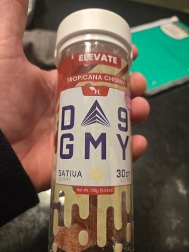 Customer photo review of DELTA 9 GUMMIES - 30CT White Straw Nana 810mg (15mg ea.) – SATIVA