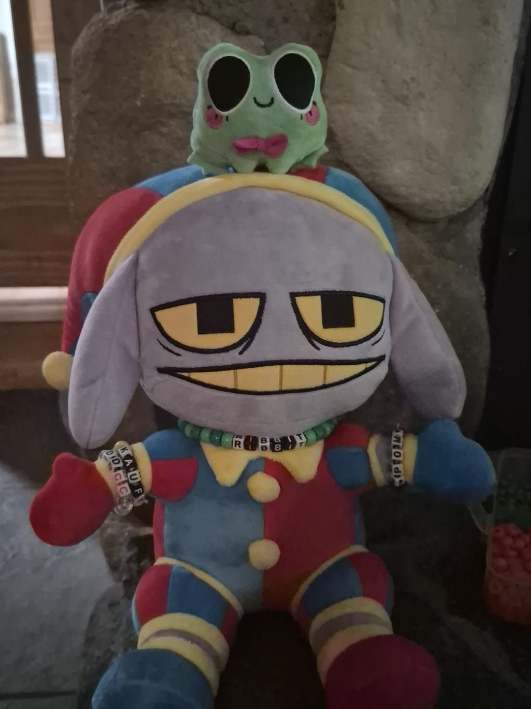 Customer photo review of Pomni-Suit Jax Plush