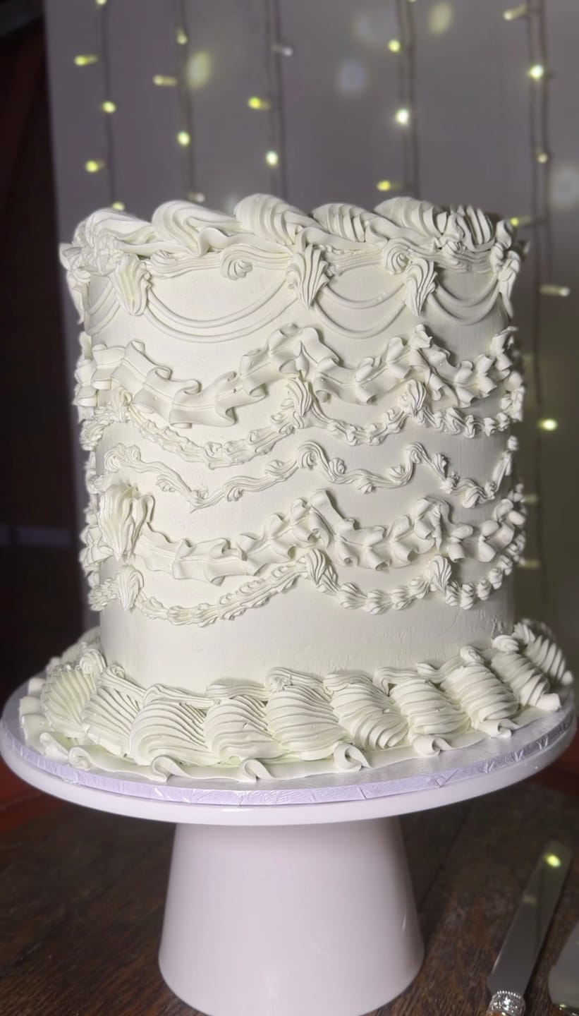 Customer photo review of Vintage Cake