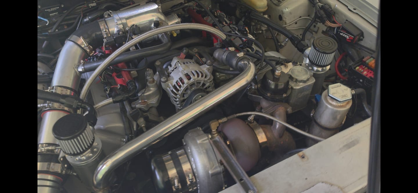 Customer photo review of Motion Raceworks Top Loader Billet Oil Catch Can Clear Anodized ( Single 12 AN Port )