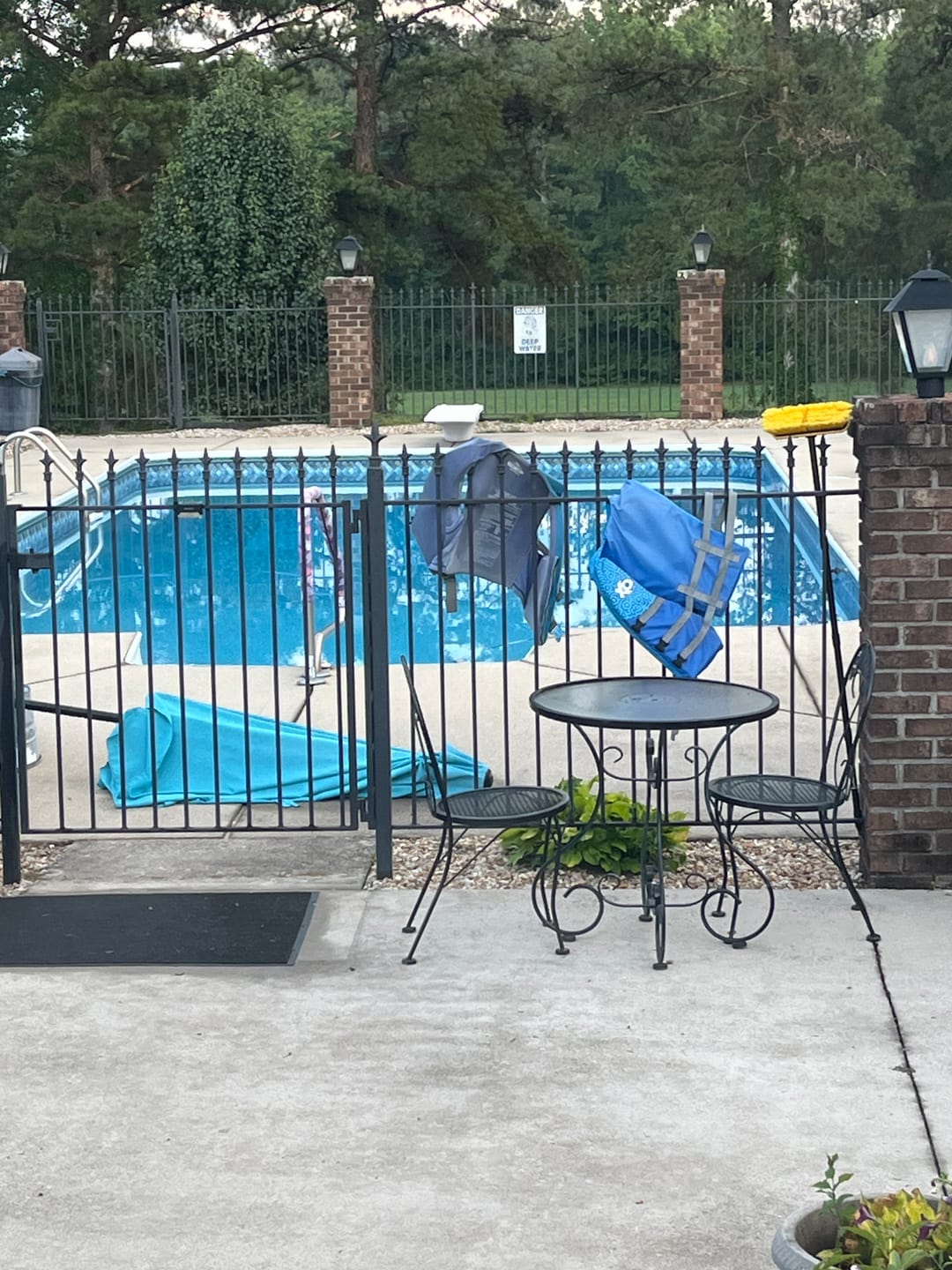 Customer photo review of Refresh 68% Calcium Hypochlorite Pool Shock